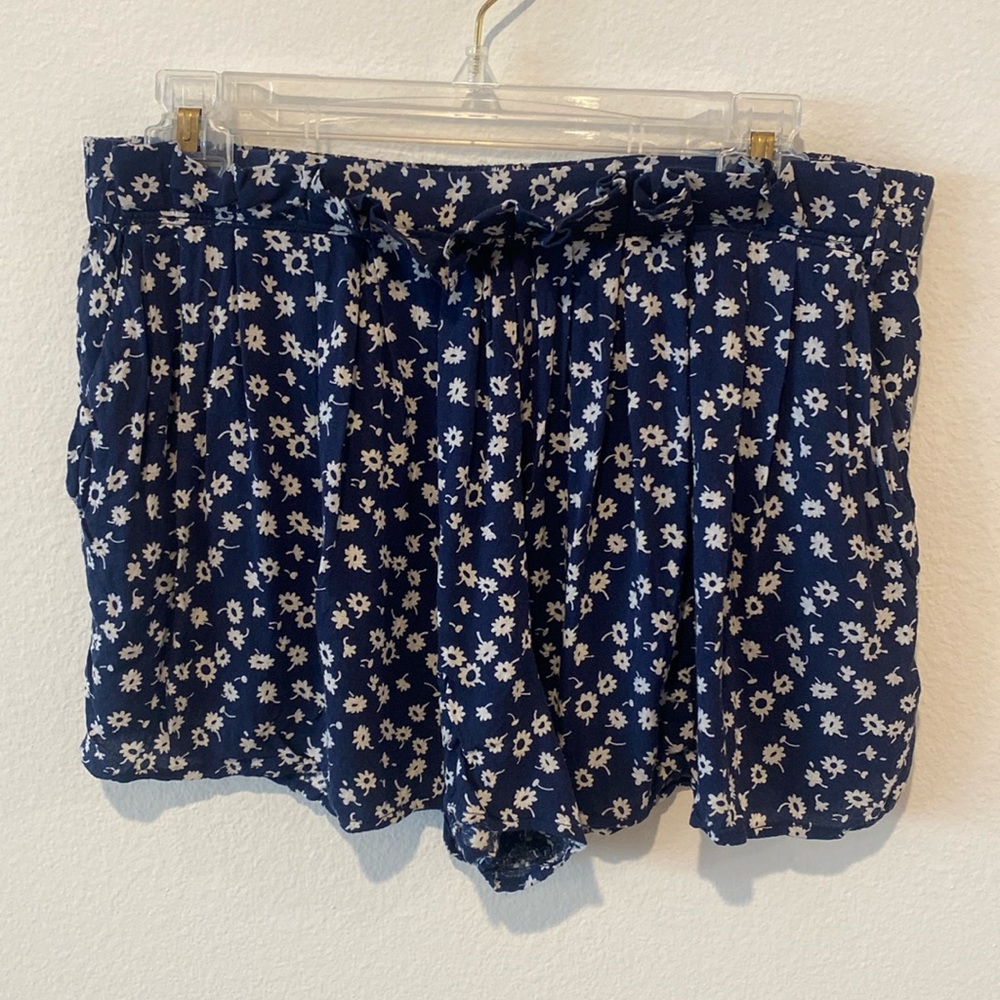 Flowy Navy Blue Shorts with Pockets